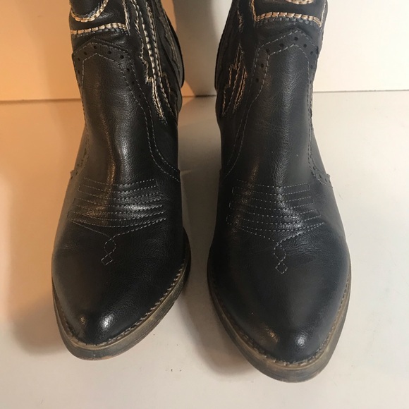 Very Volatile Raspy Western Faux Black Leather Embroidered Boots Size 7 - Picture 9 of 15